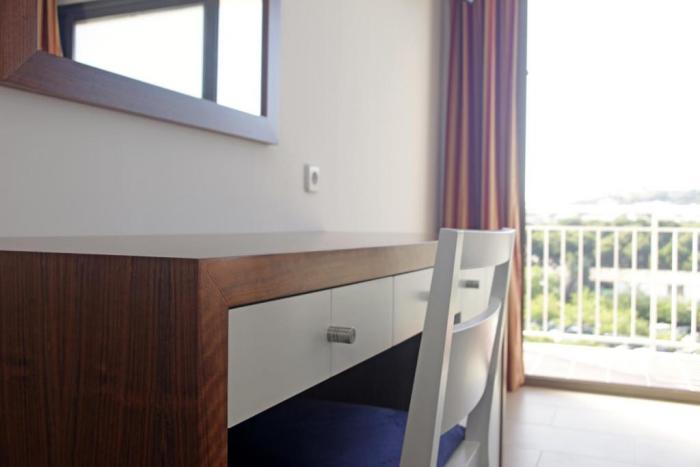 Hotel Casablanca Santa Ponsa Oda fotoğraf